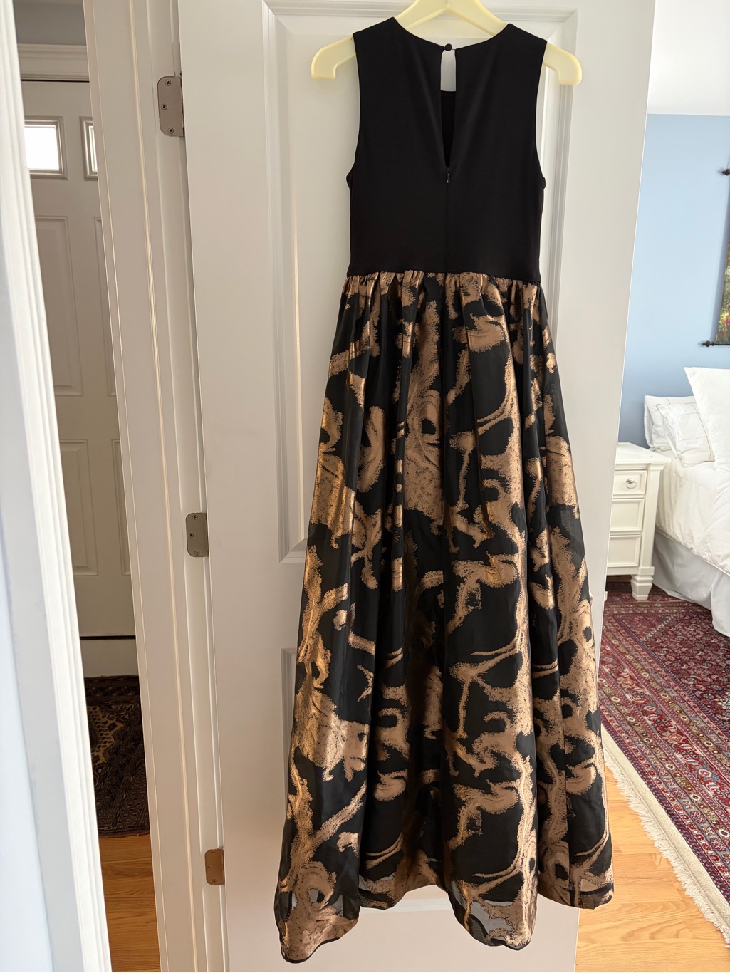 Last Call Calvin Klein Black And Gold Patterned Sleeveless Gown